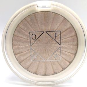 Ofra Glazed Donut Highlighter - New, no box
